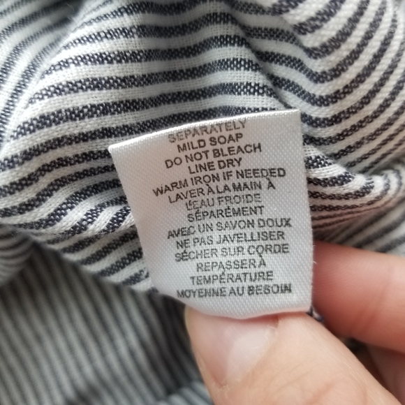 Pinstripe tie-sleeve off-shoulder linen top Artisan NY - Picture 3 of 7